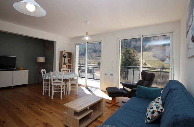 Mont-Dore: Beautiful 1BR with WIFI, terrace and parking
