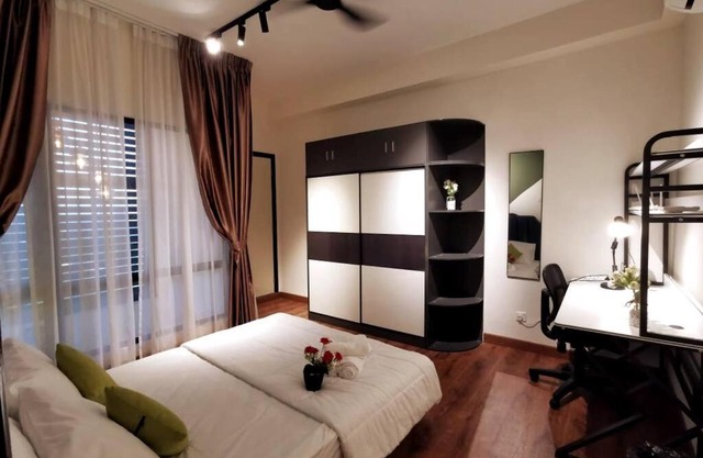 Mont Kiara Duplex - 5 min to Solaris MITEC Matrade