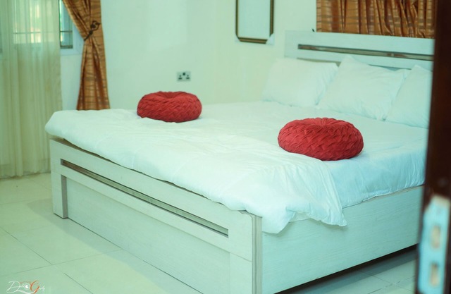 Montrose Apartment Asaba