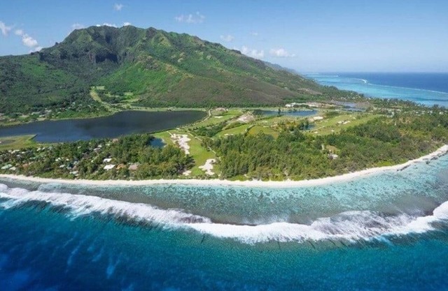 Moorea Temae Villa Walking Distance Private Beach and Golf