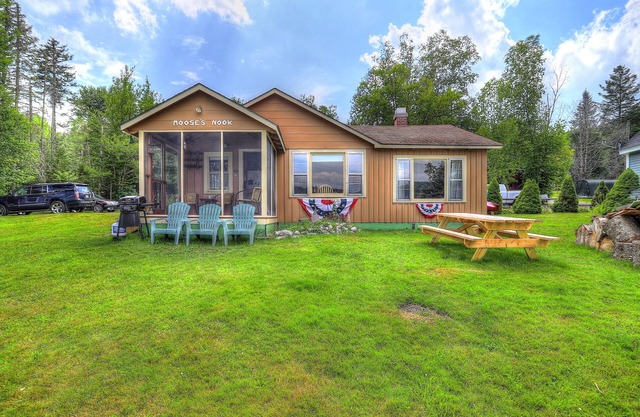 Moose's Nook - Private waterfront on Rangeley Lake