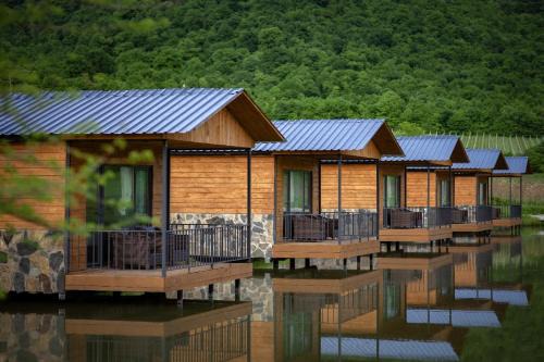 Moretoni Lake Resort