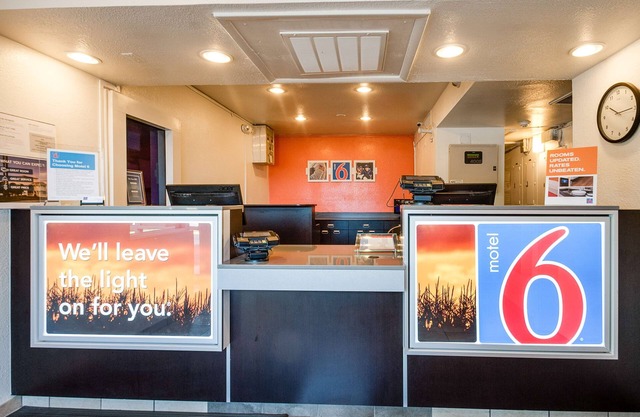 Motel 6 Lenexa, KS - Kansas City Southwest