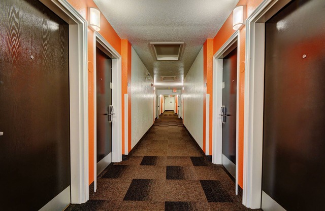 Motel 6 Newport, RI