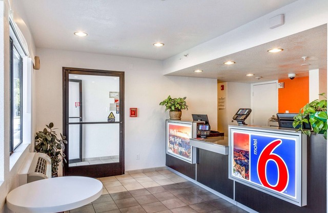 Motel 6 Phoenix, AZ - West