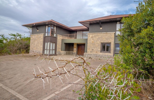 Mount Kenya Wildlife Estate at Ol Pejeta