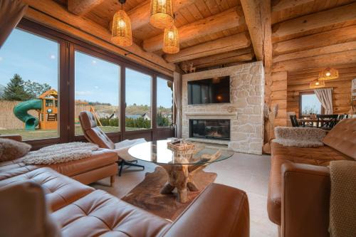 Mountain Chalet with jacuzzi, sauna for 10 peoples