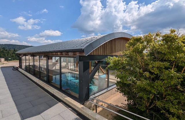 Mountain Cottage with Heated Pool, Spa & Sauna - The Rocks