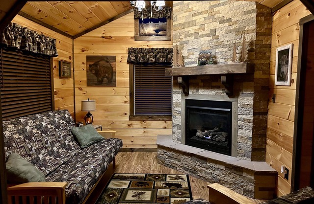 Mountain Creek Lodge located within 20 minutes of Virginia Tech