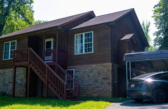 Mountain Escape w/ Hot Tub, EV Charger