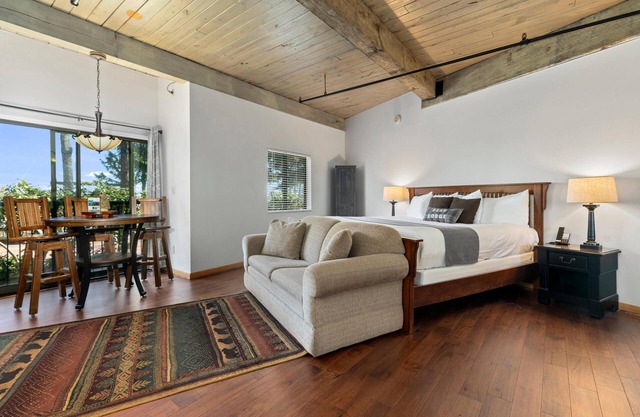 Mountain Inn Studio 91 with Wintergreen Advantage