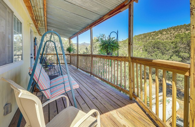 Mountain-View Cottage in Nogal Near Nat'l Forest!