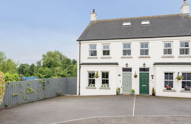 Moy, Dungannon,Northern Ireland - Gardenview Manor
