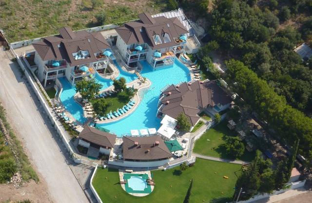 Mozaik Swim Up Hotel and Apartments