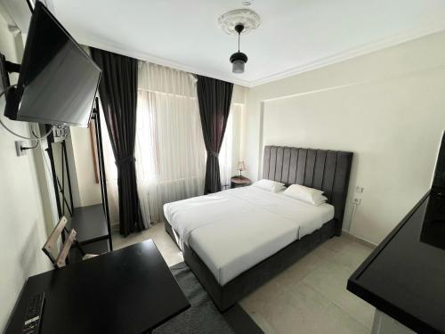 Mr Miller Suite