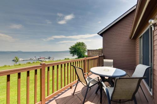 Mtn Views and Pool Access Lake Memphremagog Condo!