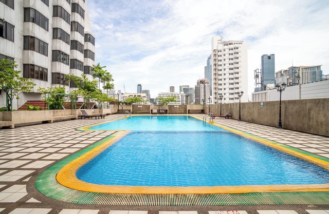 Music Art 2-bedroom loft in vibrant CBD near mall, park, skytrain Nana