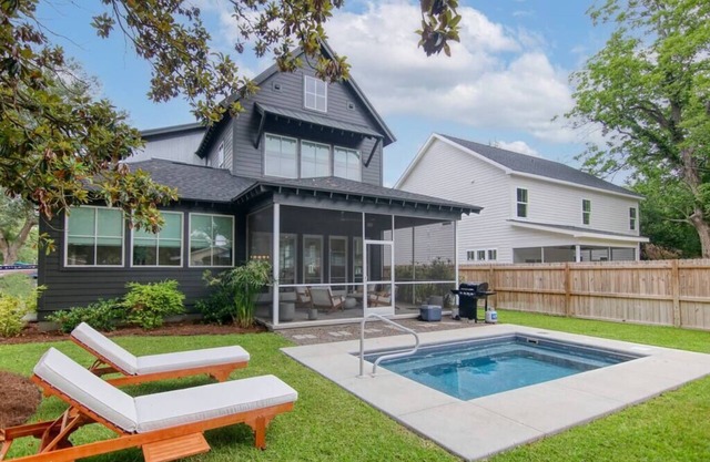 Music Manor/3-King Beds w/Pool,mins to Beach&DT