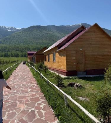 Muz Tau eco hotel
