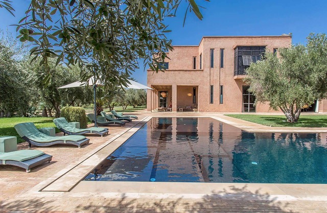 My Rental Homes - Villa Portraits spa & golf with two pools and garden