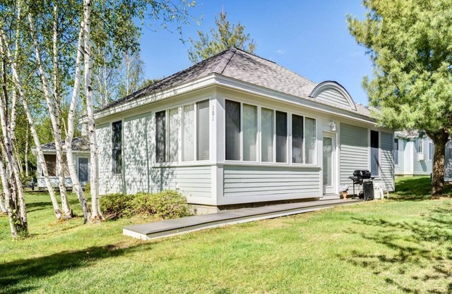 MyDreamComeTrue-Cottage 101-Summer Village-2 miles from beach-Book now for 2025