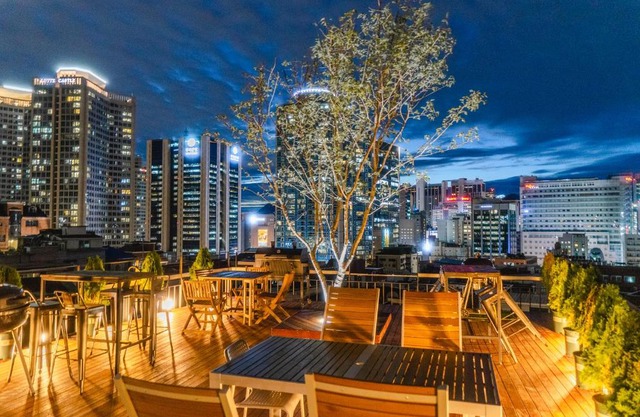 Myeongdong Artmonstay
