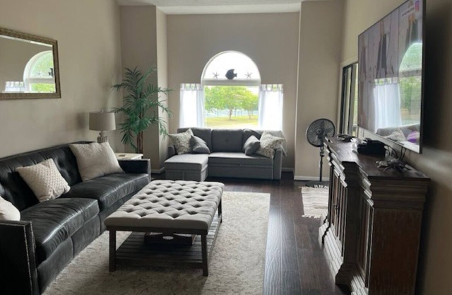 Myrtle Beach Condo in Kingston Property steps away from Ocean, pool, food & fun