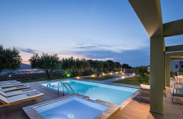 Mythic Olive - Luminous Private Villa, Heated Pool