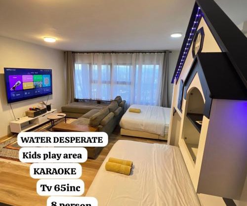 N4 3 Bed Room 4 bed 1 parking Karaoke big TV kids play room Duplax unit 9pax