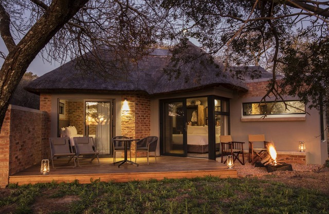 Nako Safari Lodge