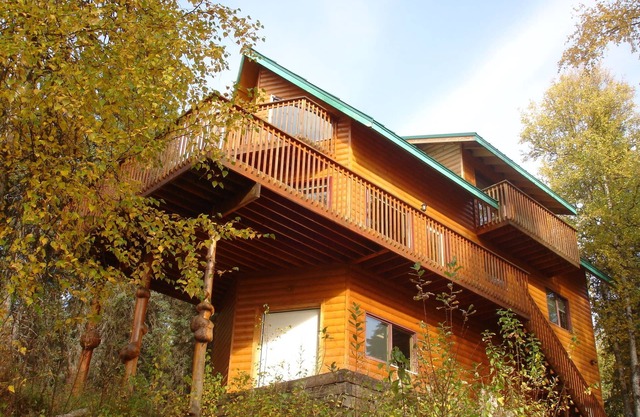 Nancy Lake Villa - Lakefront Luxury!