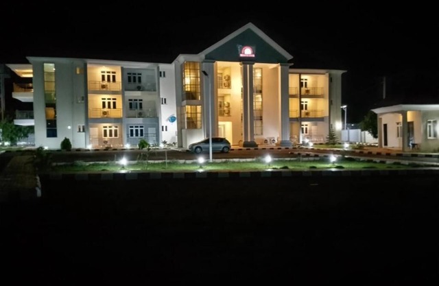 NAPTIN EXECUTIVE HOTEL AND SUITES