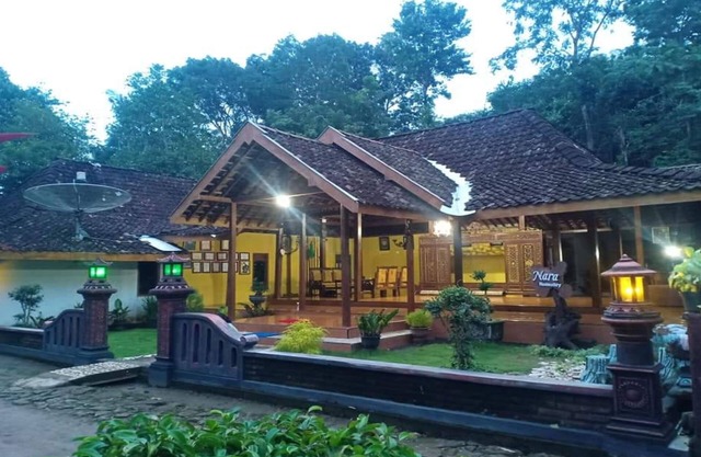 NARA HOMESTAY SYARIAH