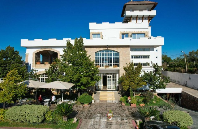 Nari Lunder Agro-Tourism