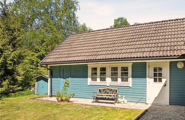 Nature Inspired Cosy Cabin, Walking Distance to Lake
