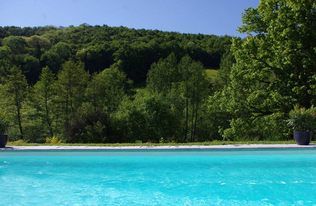 Nature, peace and quiet, heated private swimming pool not overlooked