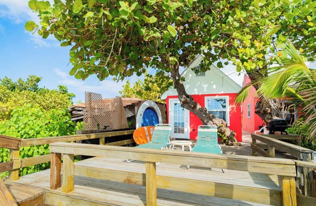 Nautilus Studio - Calabash is a charming Studio on 7MB - by Cayman Villas