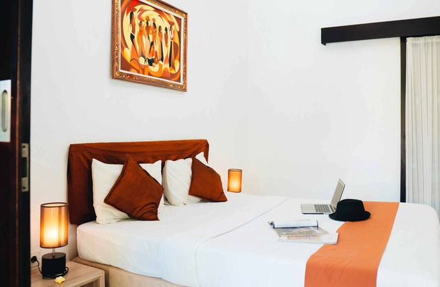 Near Airport! 1BR Guest House in Kuta