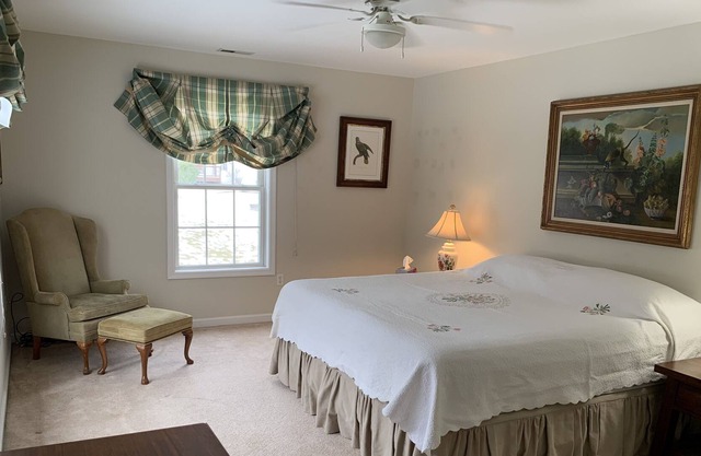 Near Great Meadow-15min to The Plains, VA~2 BR,1.5 Baths. DTV, wifi. Off I-66