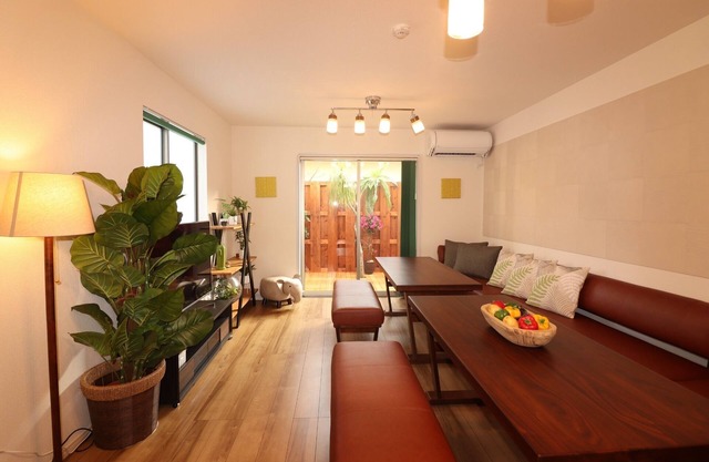 Near KouriIsland Free Parking Wooden balcony/Nago Okinawa