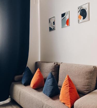 Neuwertiges Apartment mit schnellem WLAN, Glasfaser, Kostenlose Privatparkplatz auch für Transporter geeignet R11