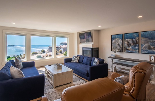 (New 2023) Luxury oceanfront home with spectacular twin beach views