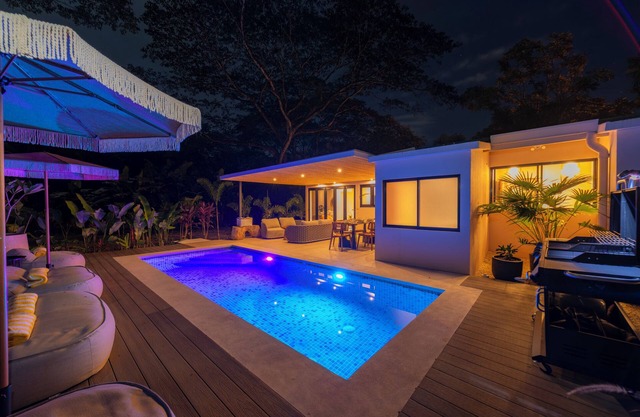 New 3-bdr home with pool in Manzanillo, near Santa Teresa