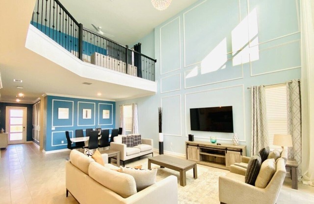 New Amazing 5BR/hot tub/Disney/ChampionsGate 700