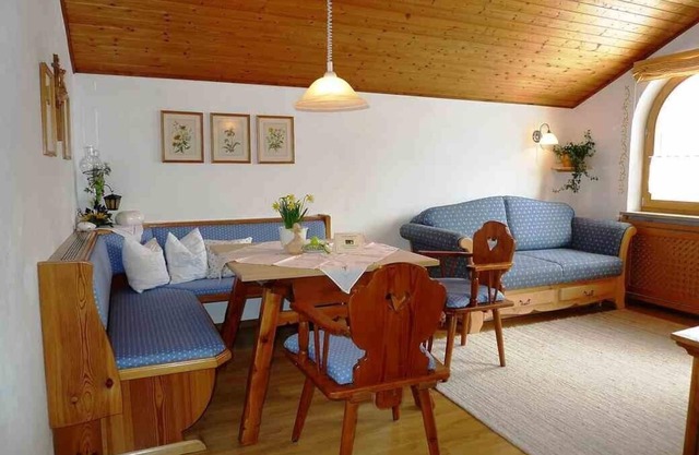 New apartment 40m², shower/toilet, quiet location, hiking trails from the house