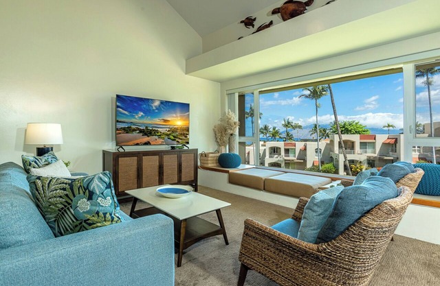 New! Beautifully Updated Oceanview Luxury Condo in Wailea | PAW1002