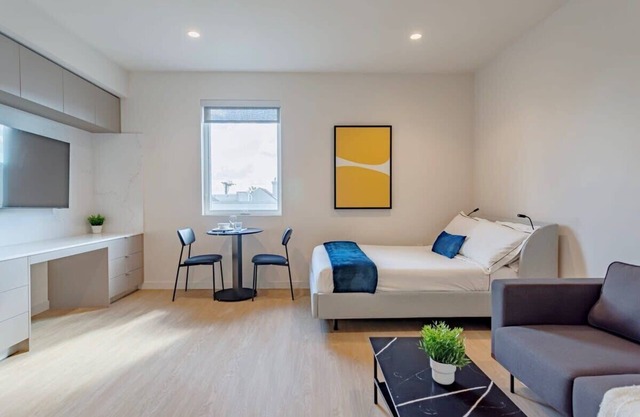 NEW Coliving Suite, w Full Bedroom UCLA area