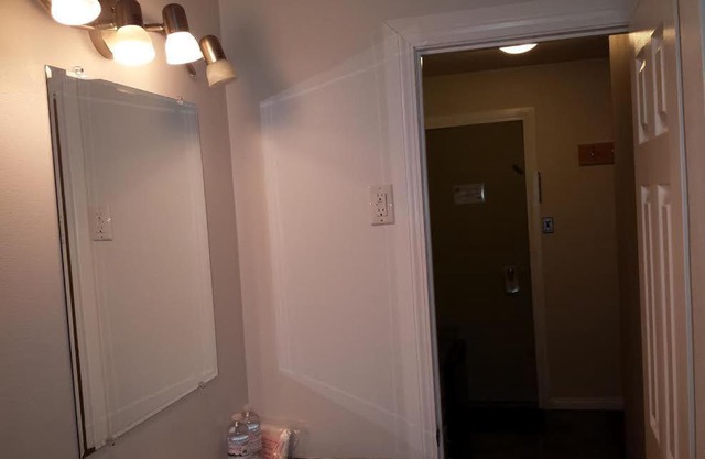 New Country Motel