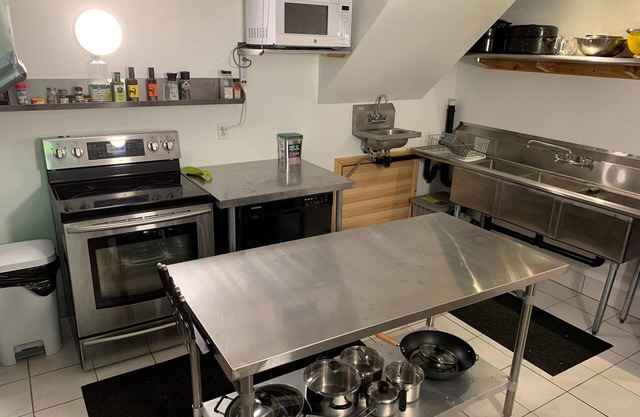 New Denver Lodge – Relax, Unwind & Reconnect