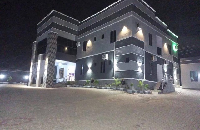 New Diamond Suites and Apartment Jos